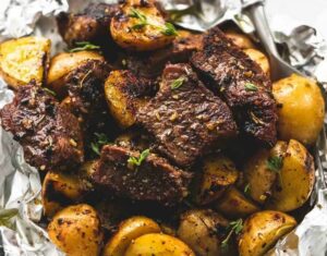 Garlic Steak and Potato Foil Packs